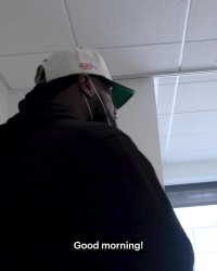 皇冠体育crown官网-回馈社区！湖人官推晒詹姆斯前往UCLA健康中心看望病人