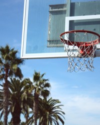 广厦官宣亚冠名单：胡金秋孙铭徽等多主力缺席 布朗领衔三外援出征